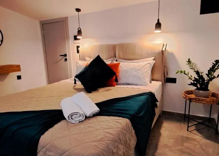 Sunday Apartamento Néa Péramos